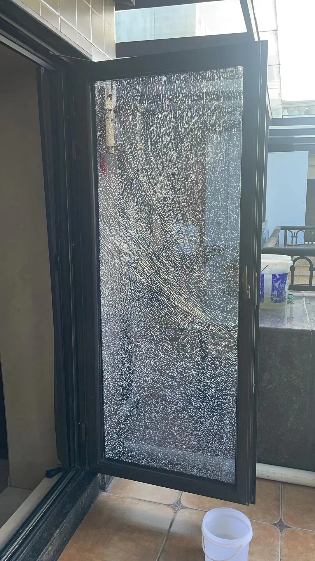 温州玻璃自爆收费标准