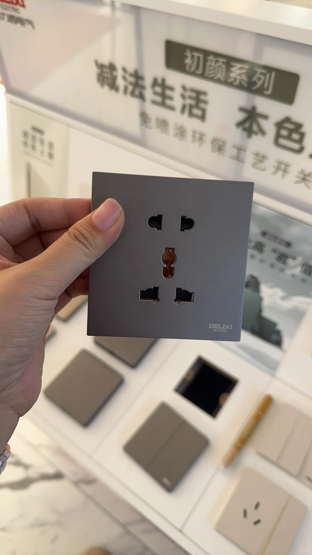 批发人的日常：操着老板心 赚着辛苦钱