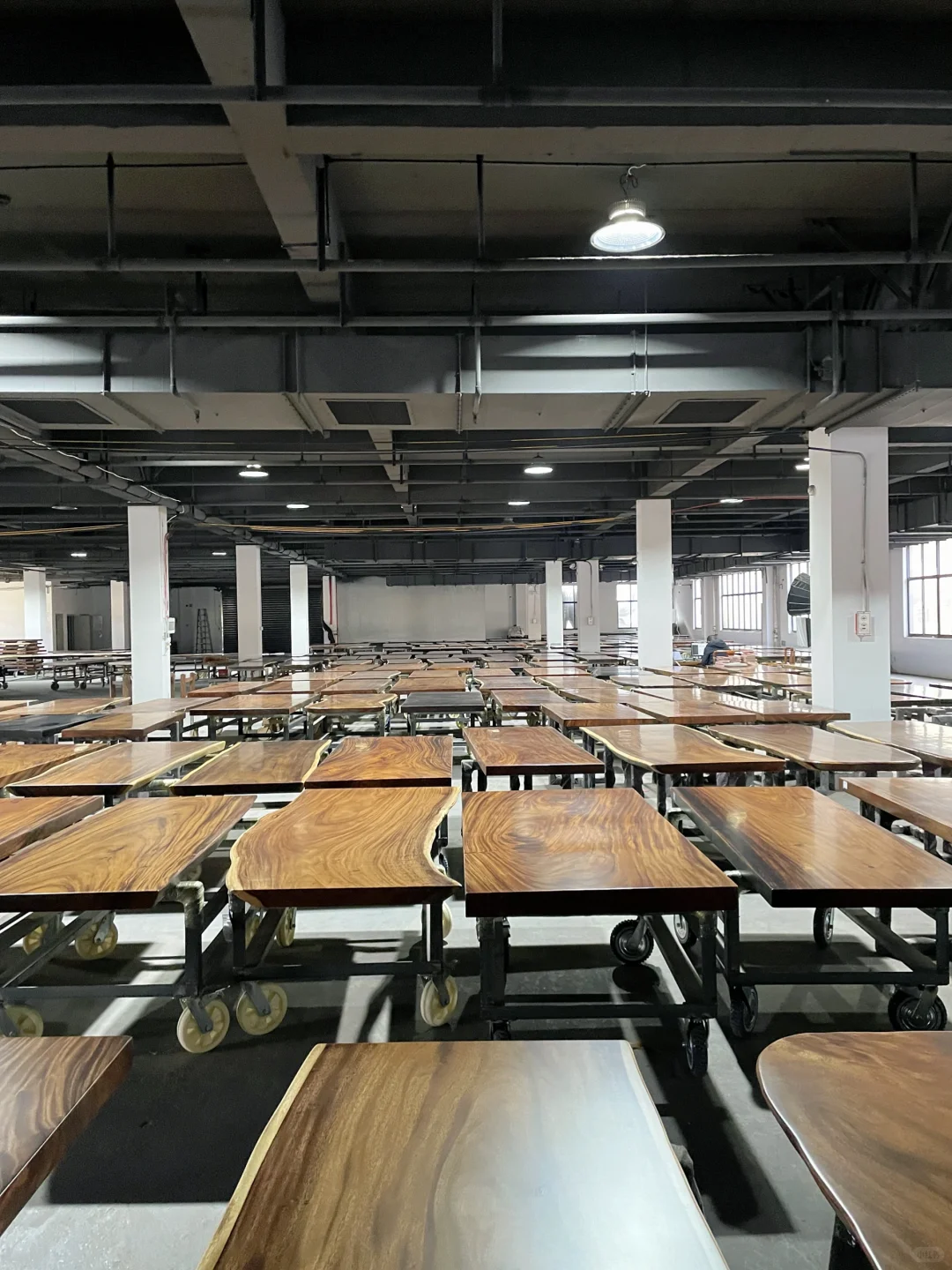 胡桃木实木源头工厂 一张皆是批发价！