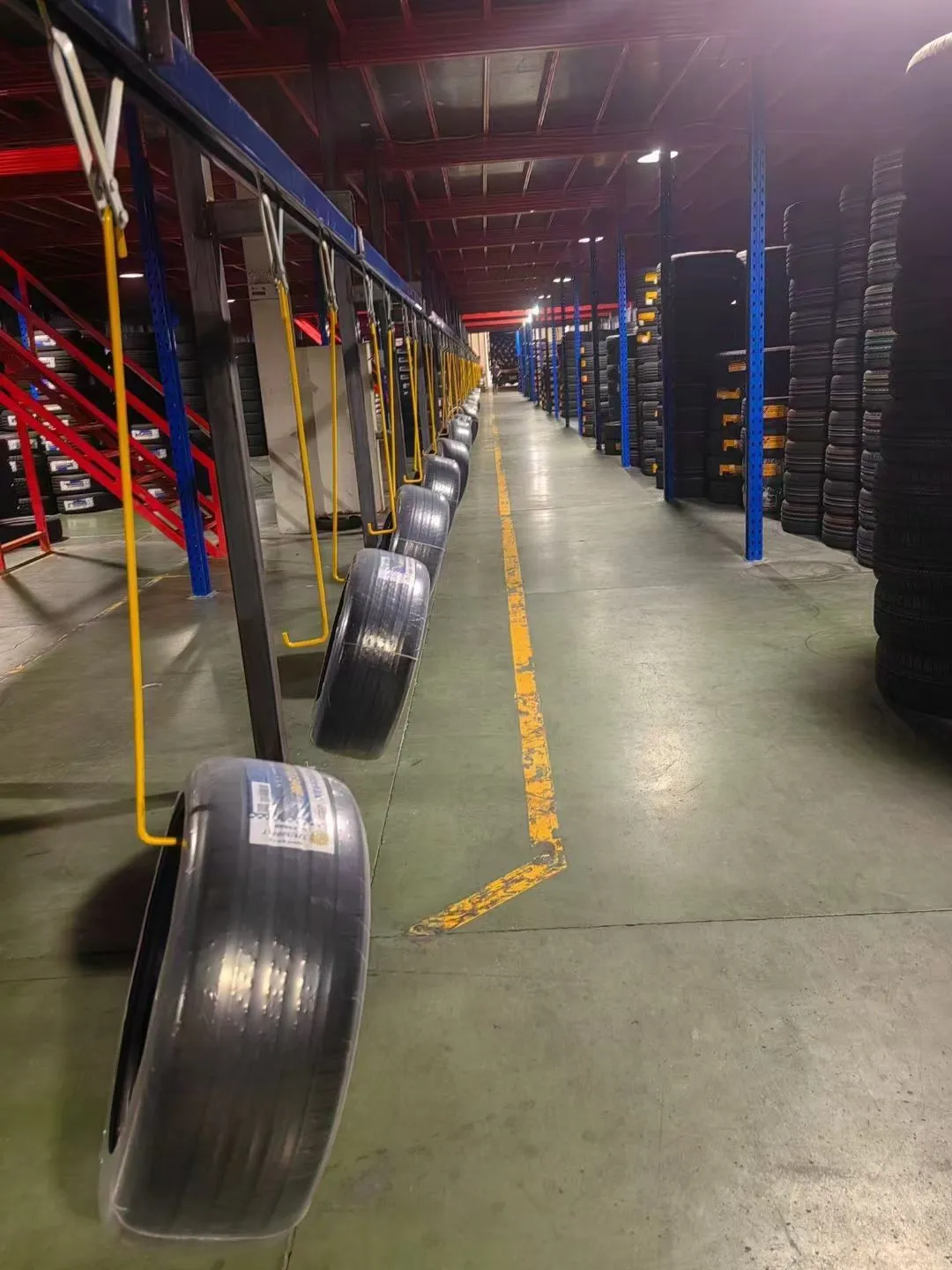 我爸让我在网上卖轮胎 笑死了 谁买啊