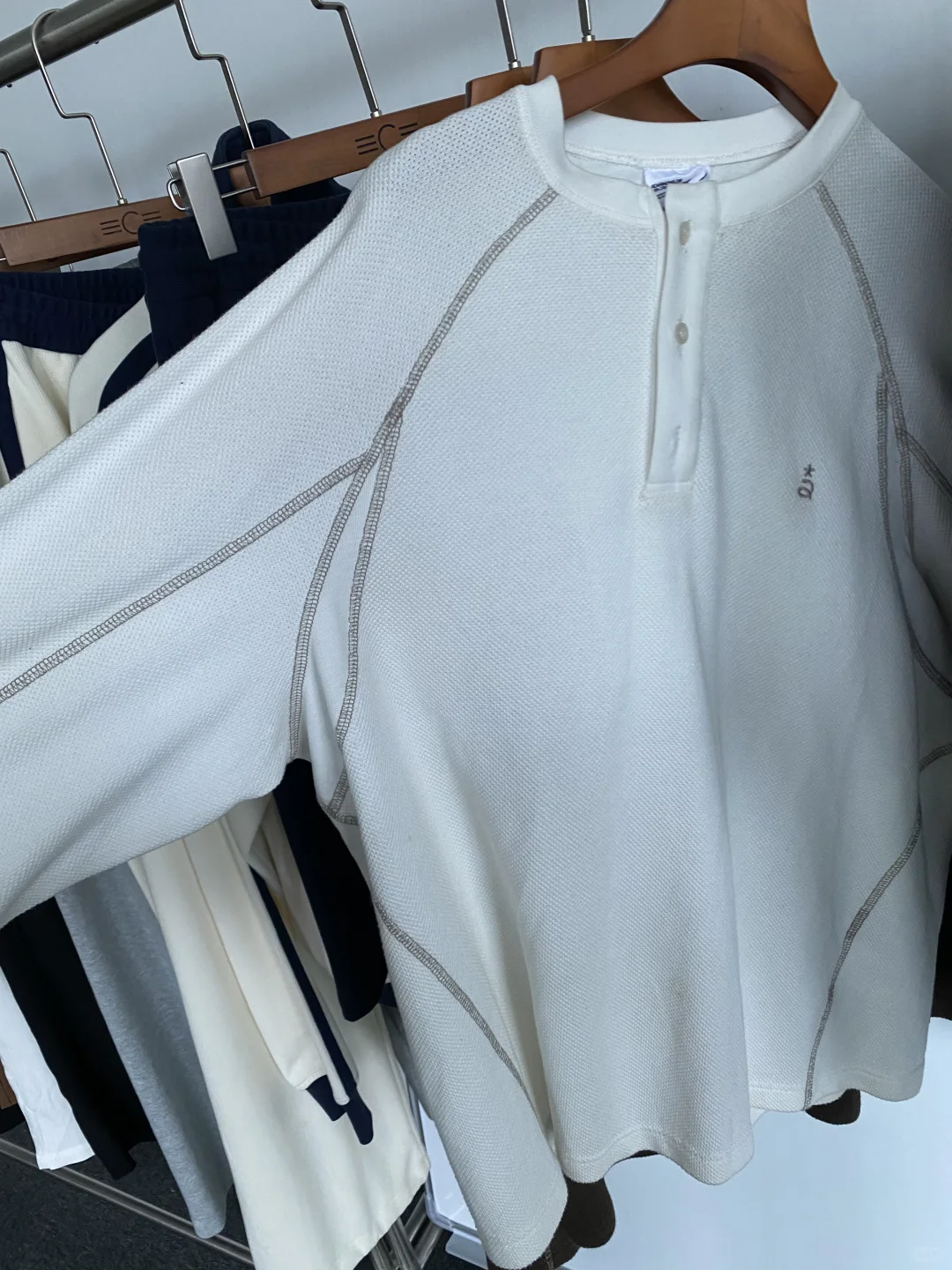 专注一二线品质的广州服装加工厂