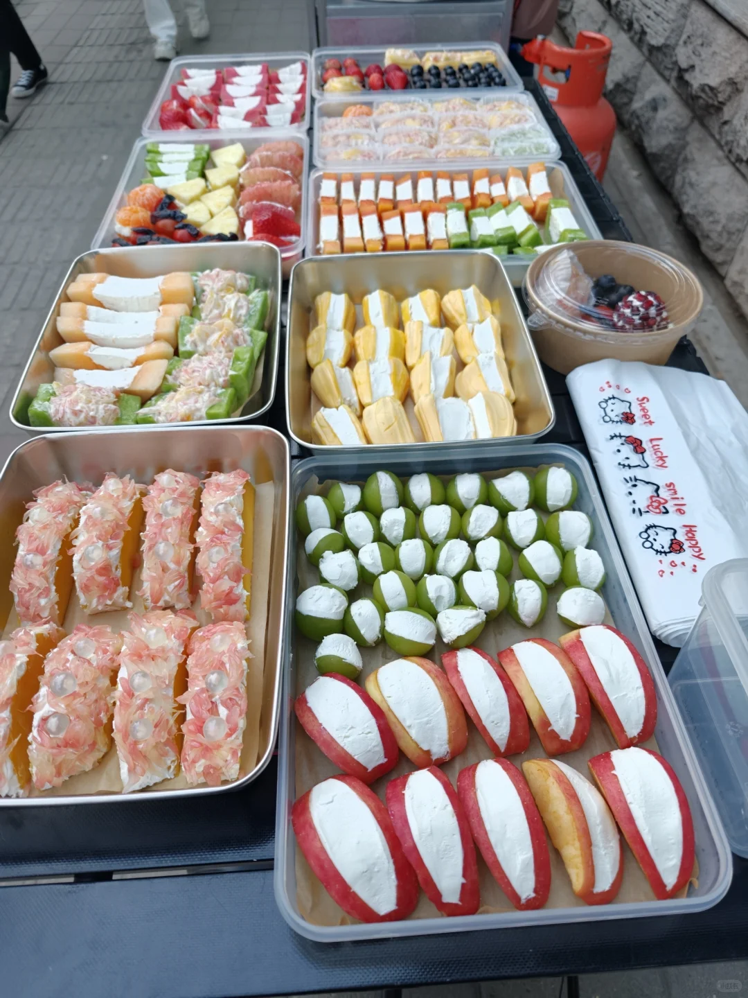 谁还没吃过美味酸奶水果夹?