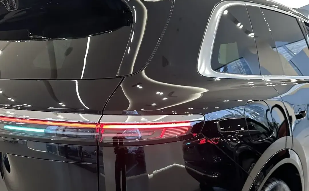 终于开上人气销冠问界m7啦?