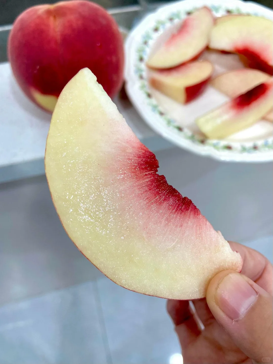 才8r一箱 冬天还能吃到的脆桃