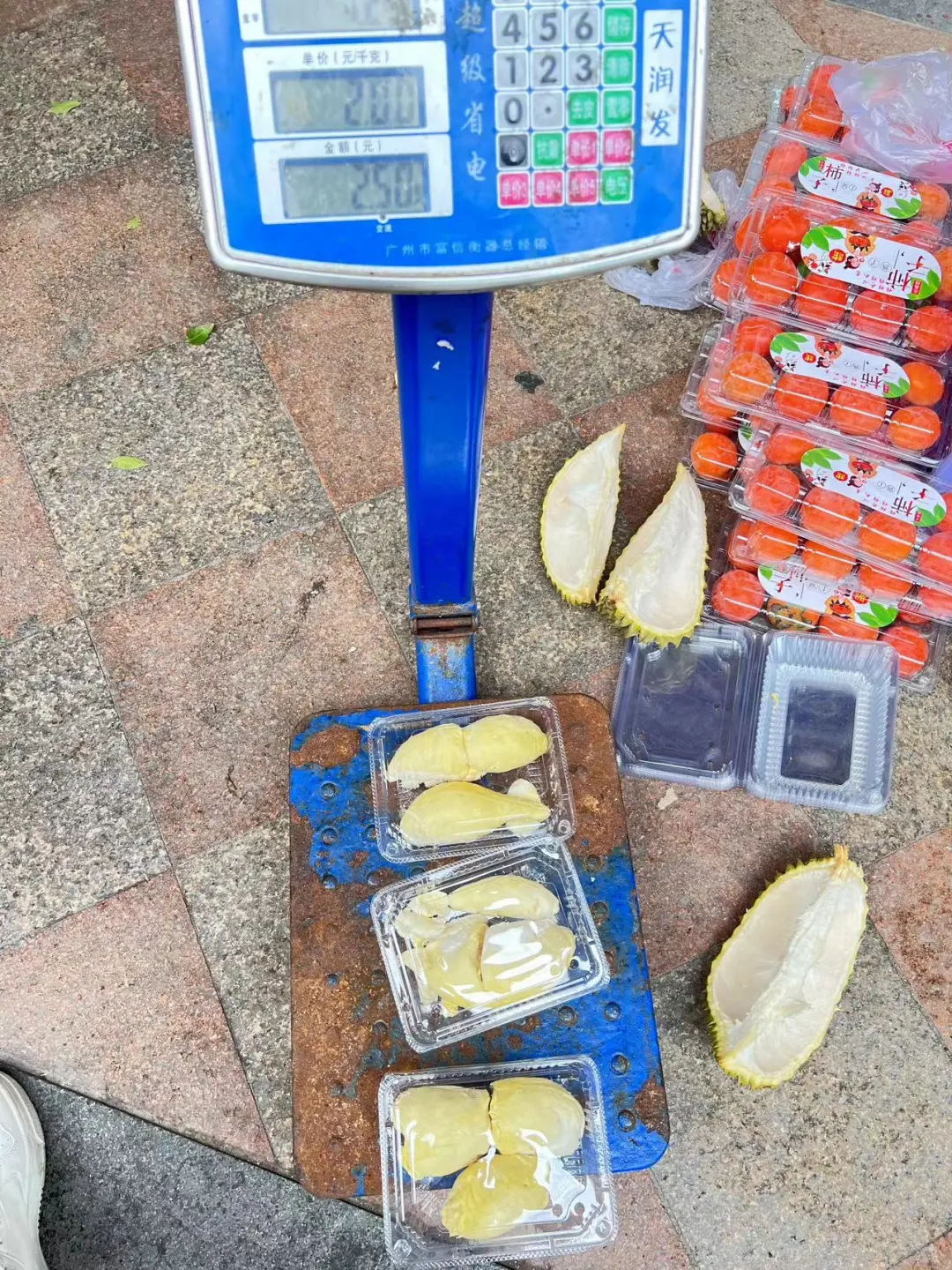 今日社团水果 再✈️400斤