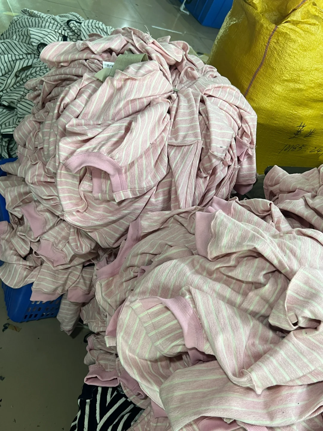 服装人这样找工厂沟通