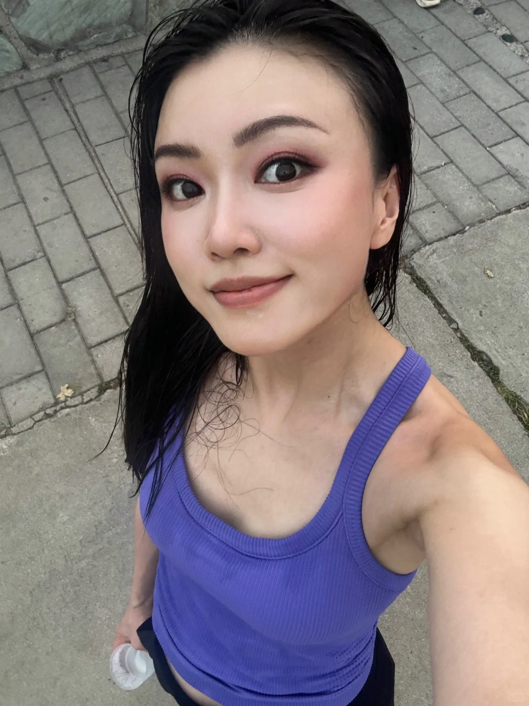 又见鬼笑石：爬山需要随时补充蛋白质