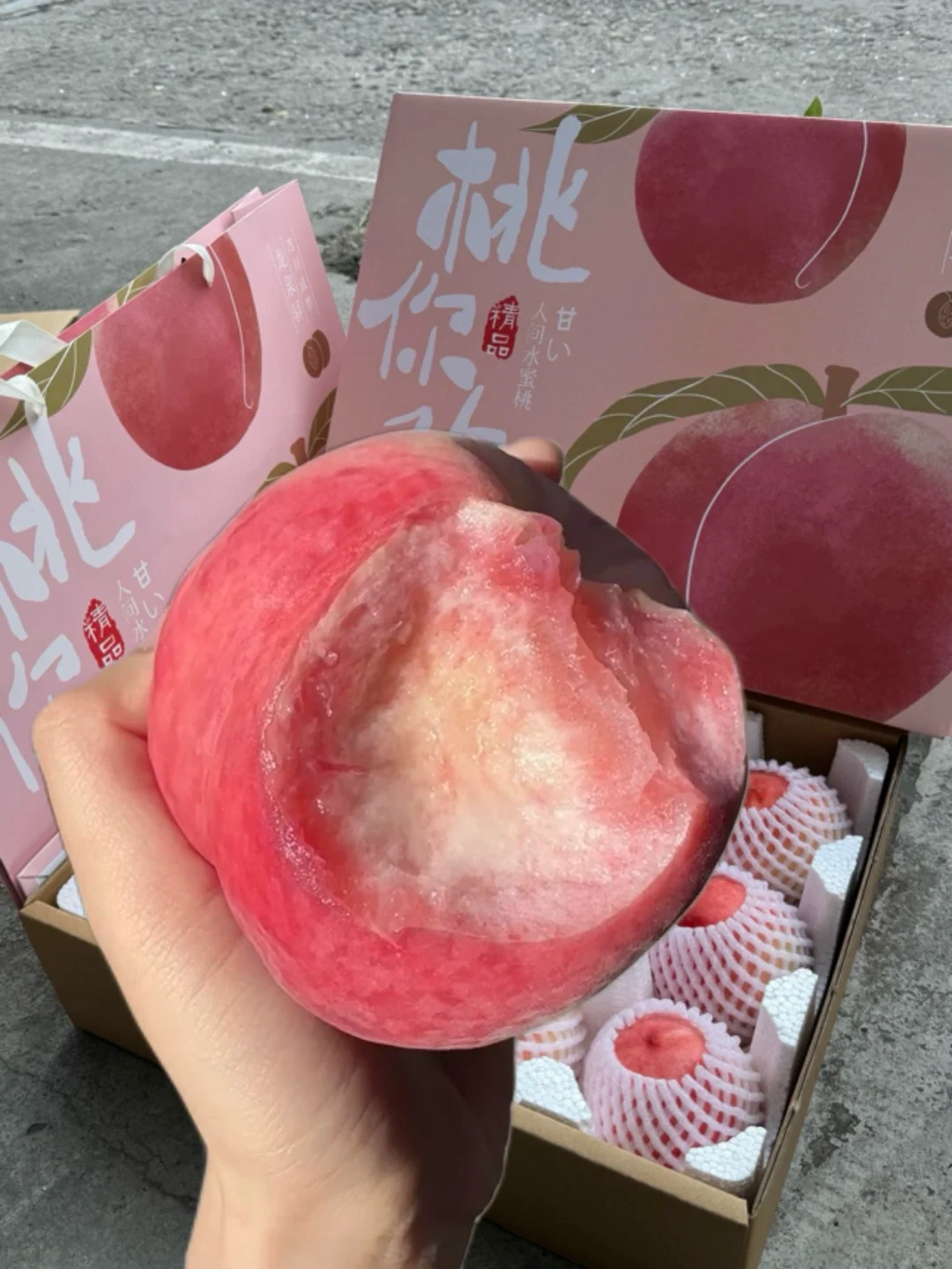 一个能撑死人，但热量很低的东西