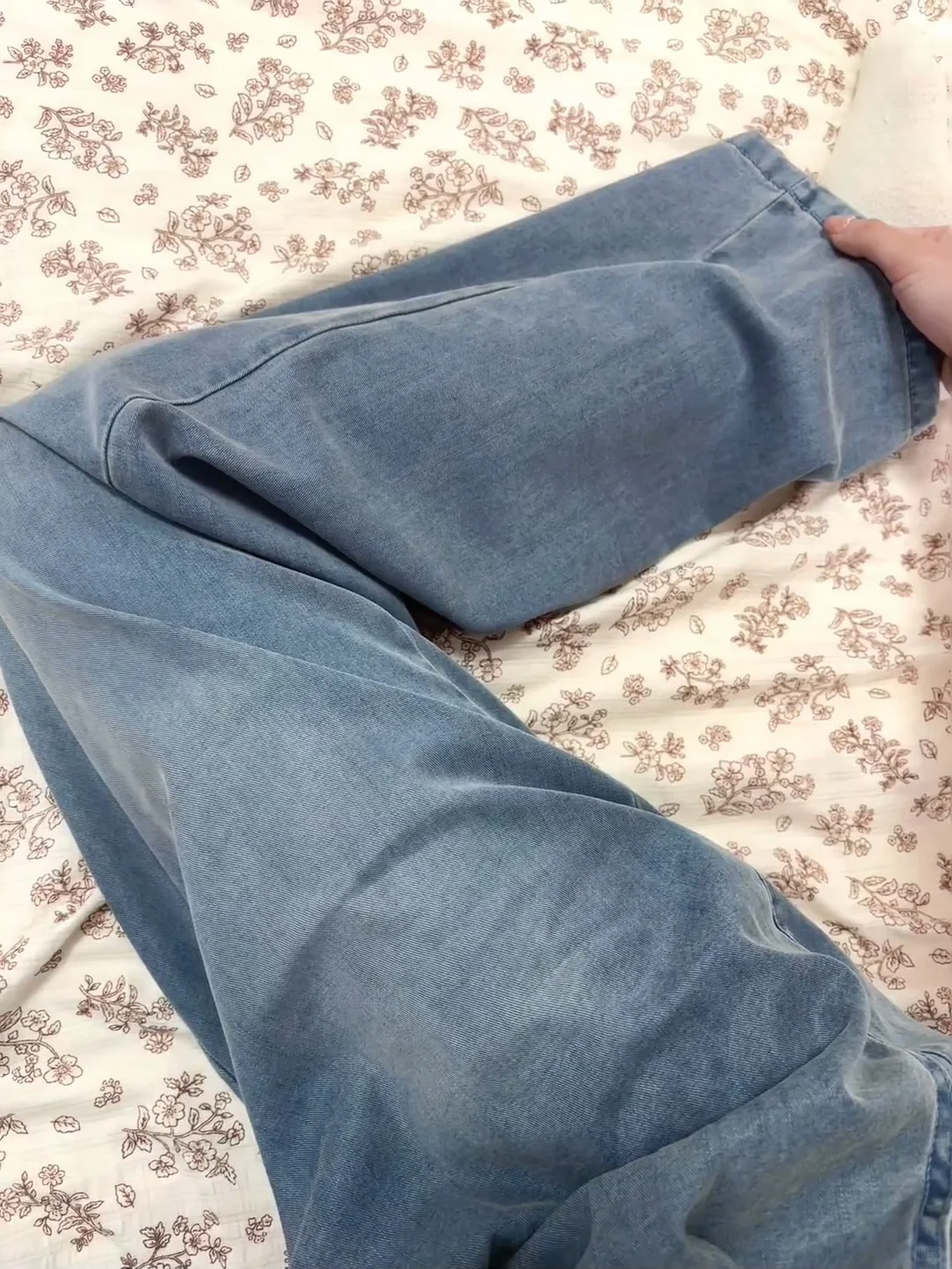 啊啊啊！第一次买到软呼呼的牛仔裤好舒服！