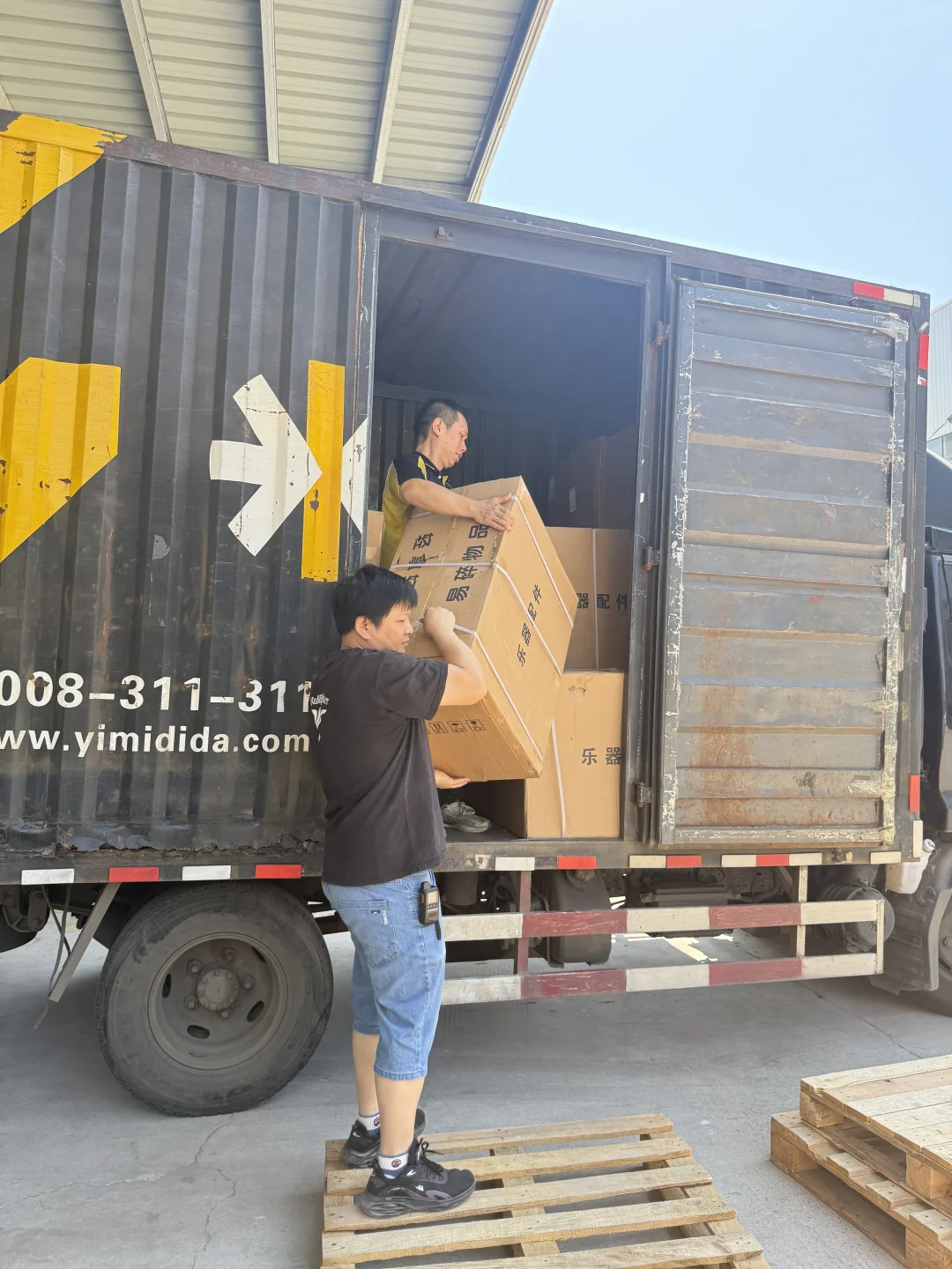 乐器批发仓库 真的太好逛啦