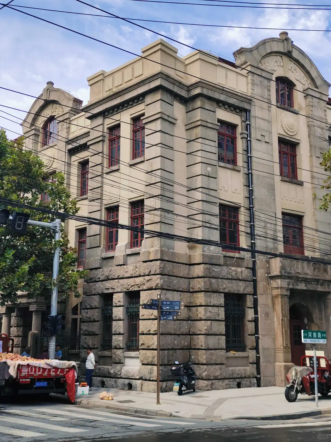 青岛东莱银行旧址的变迁