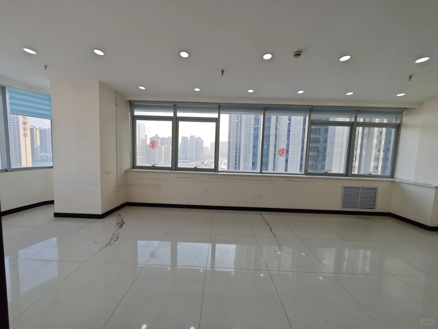 这便宜吗？1.6租了这套水区会展中心写字间
