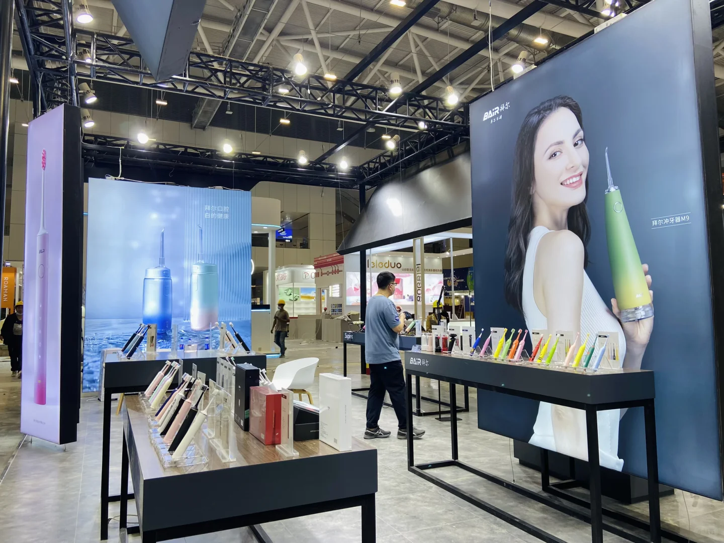 电动牙刷也得颜值好看呀～