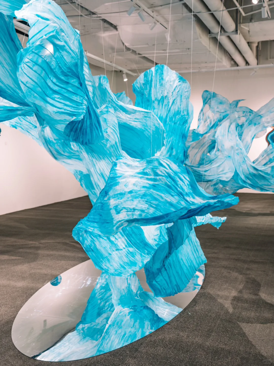 合肥看展｜in77 周年庆现「流动生长」织物艺术