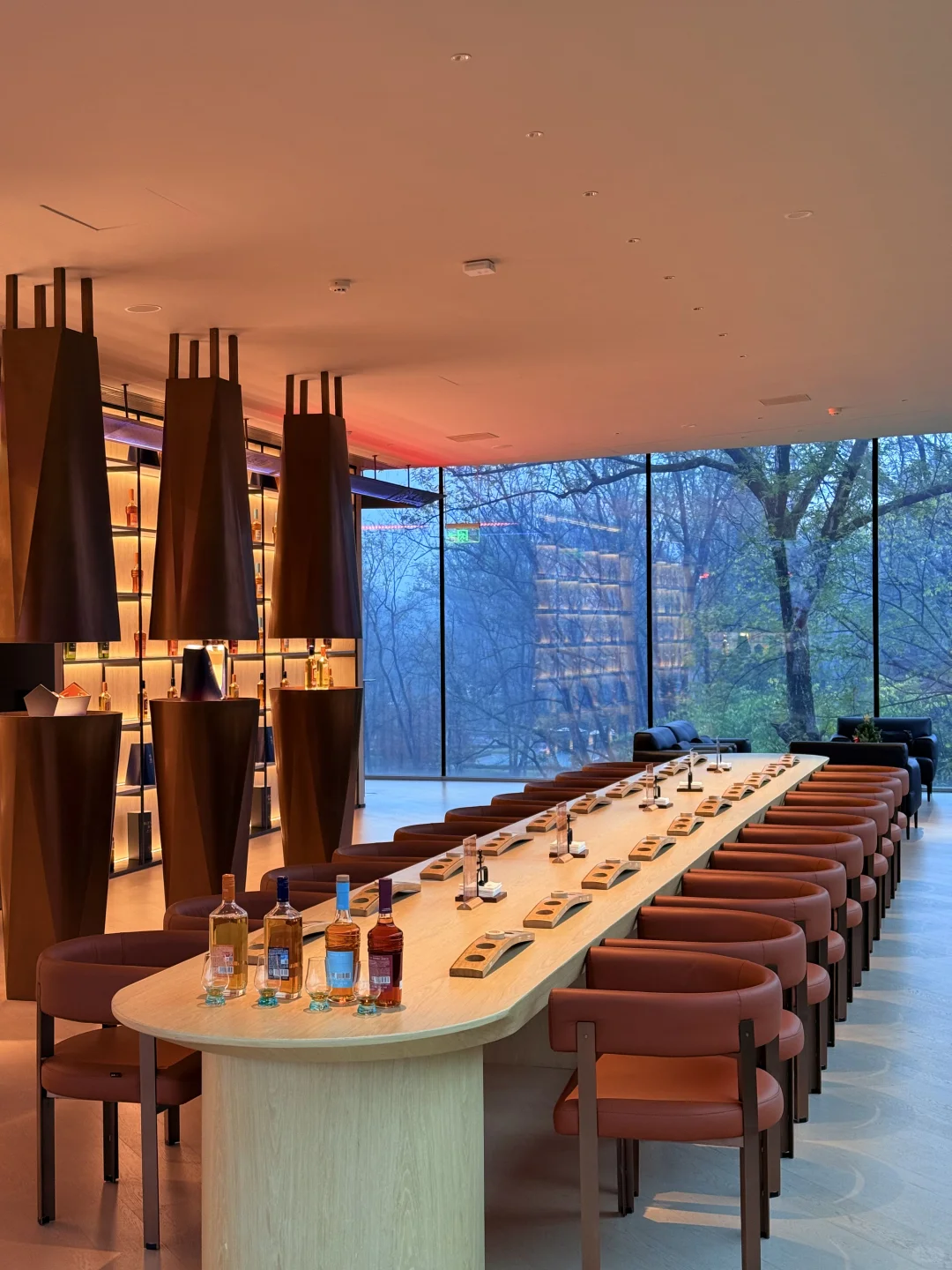 成都1h直达！藏在酒厂的童话展太好拍了……