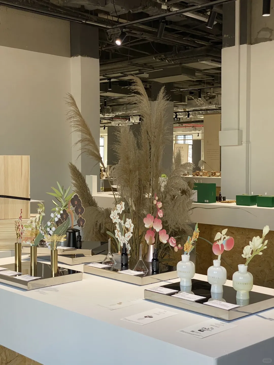 请看！香薰器物展和工业风空间的适配度