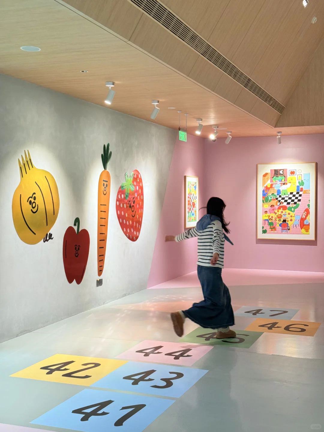 成都1h直达！藏在酒厂的童话展太好拍了……