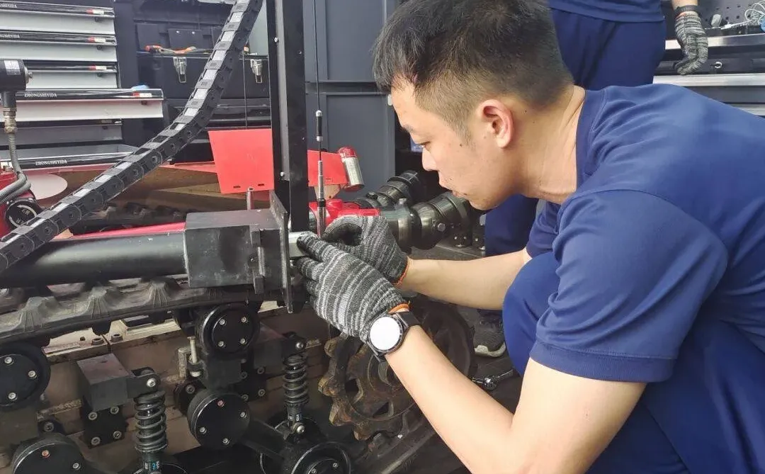 生产线机器设备维护工（11男）