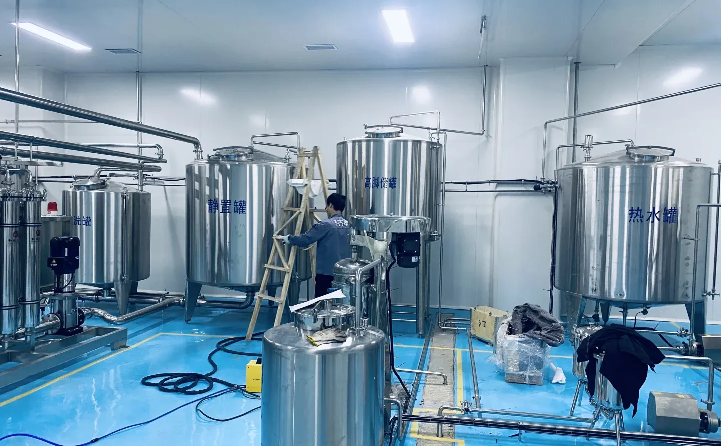 全自动易拉罐红牛饮料生产线设备组成介绍