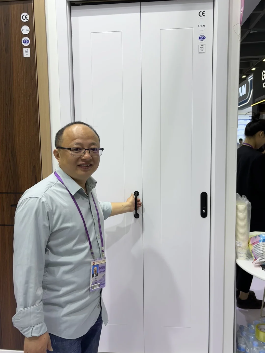 来广交会买门吗