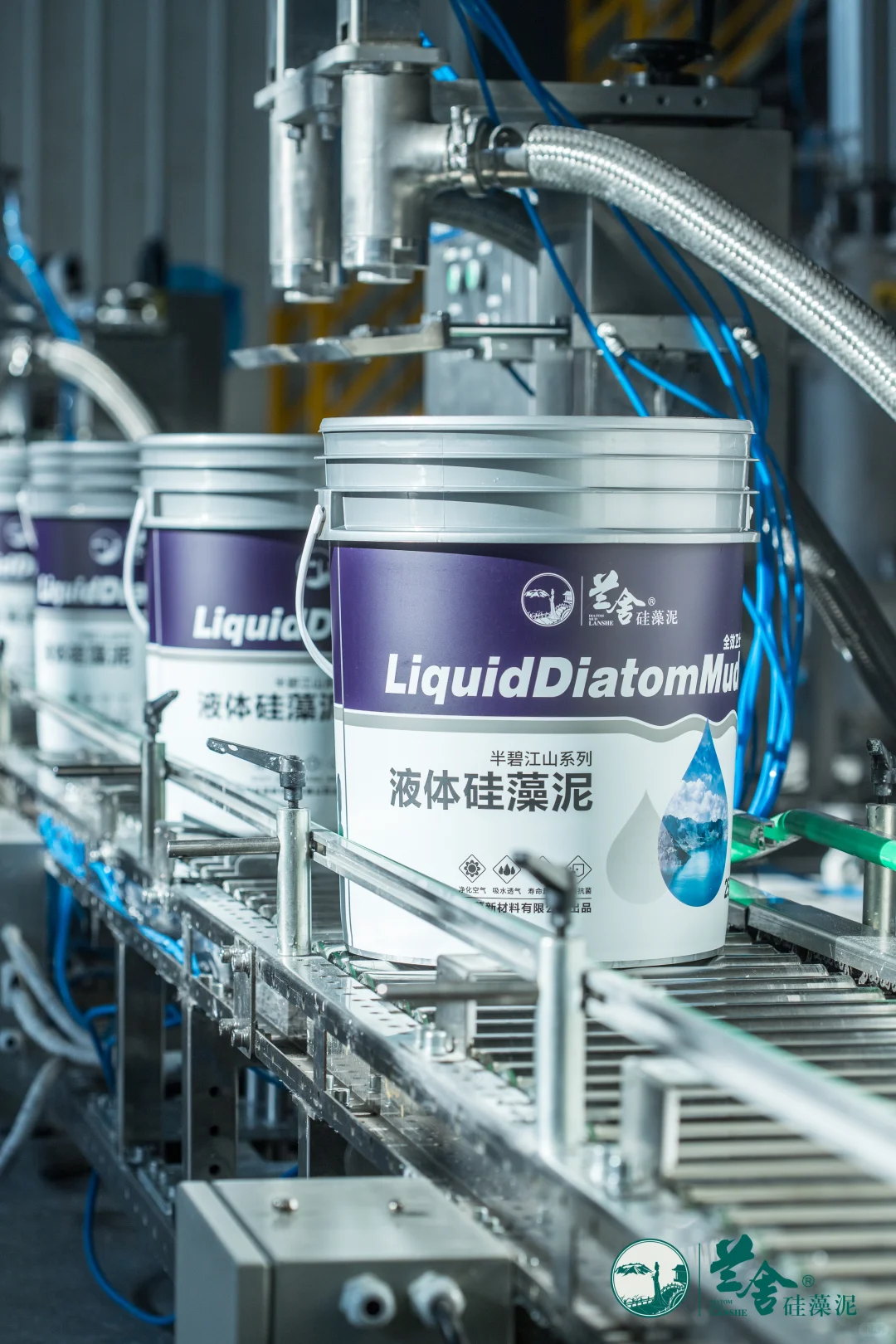 谁家生产车间这么板正啊！是我呀~