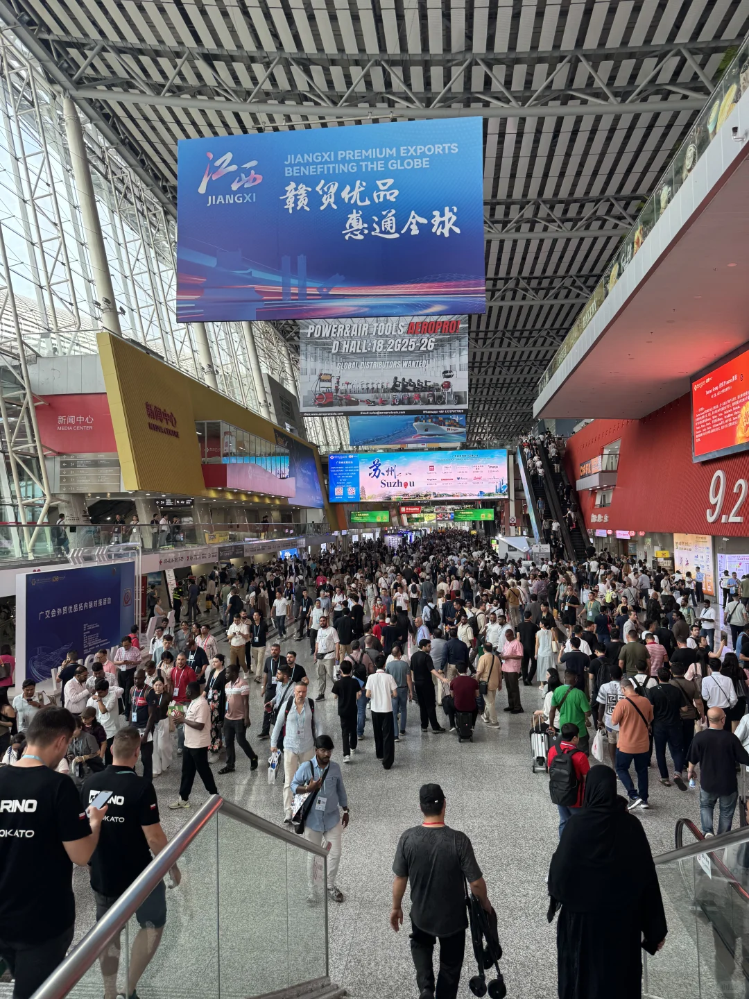 广交会人真多呀