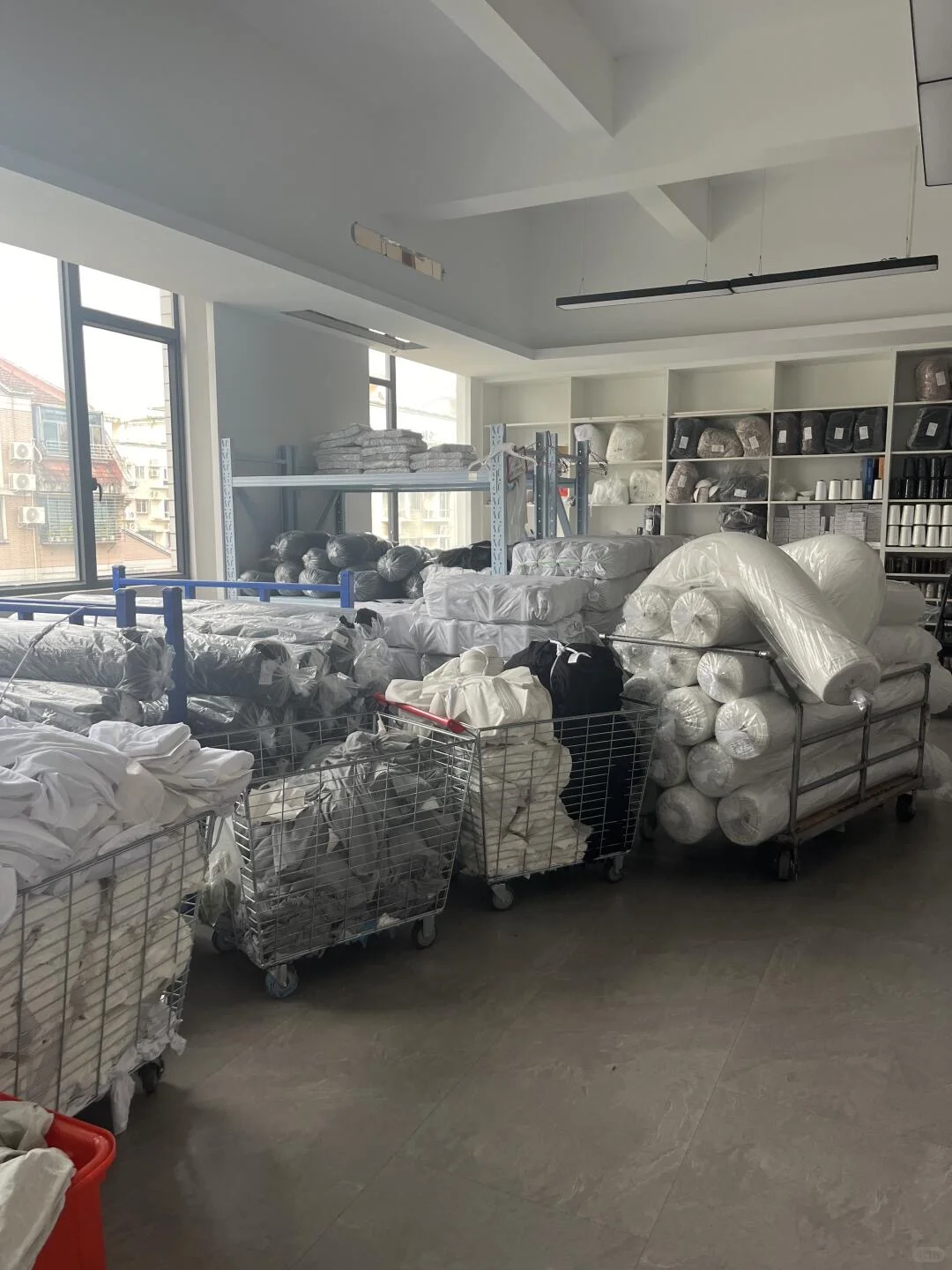 双12，服装人的工厂忙着在缝纫机上冒火花