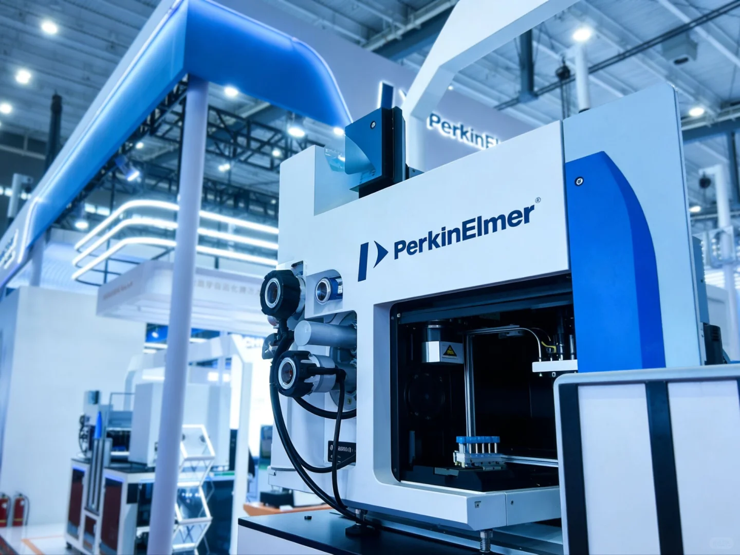 为什么慕尼黑ees搭建偏爱光储充一体？