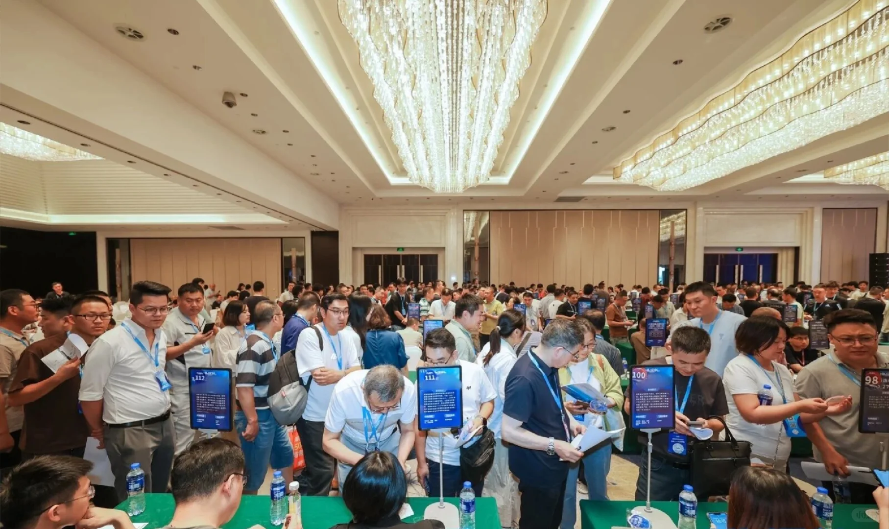 全球，多行业，超千人线下采供对接会，上海