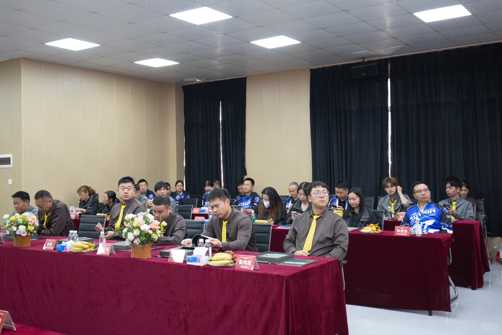 埃克森主理人南下记 | 奔赴行业源头