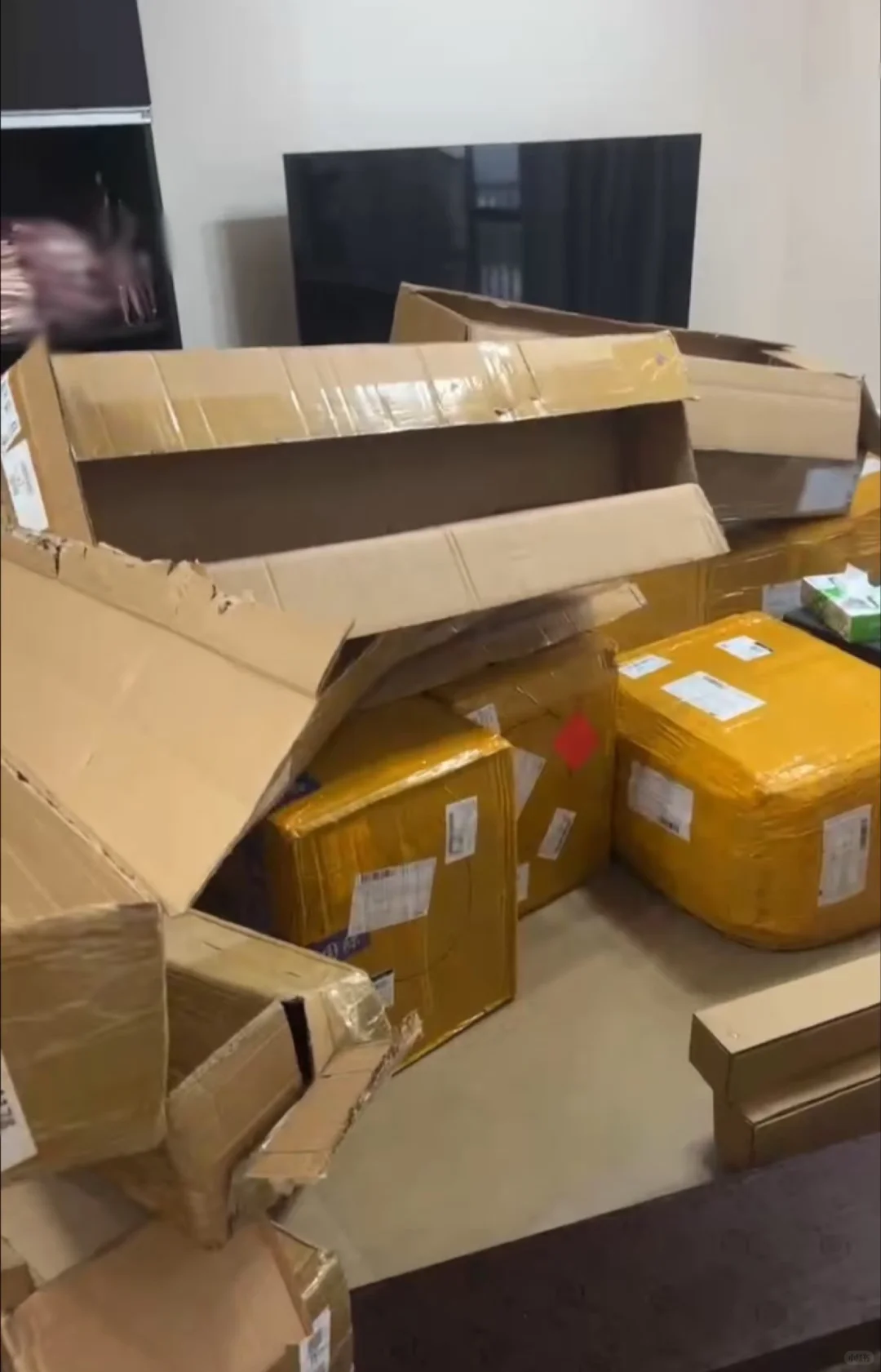 西班牙海外仓，周一累爆的一天