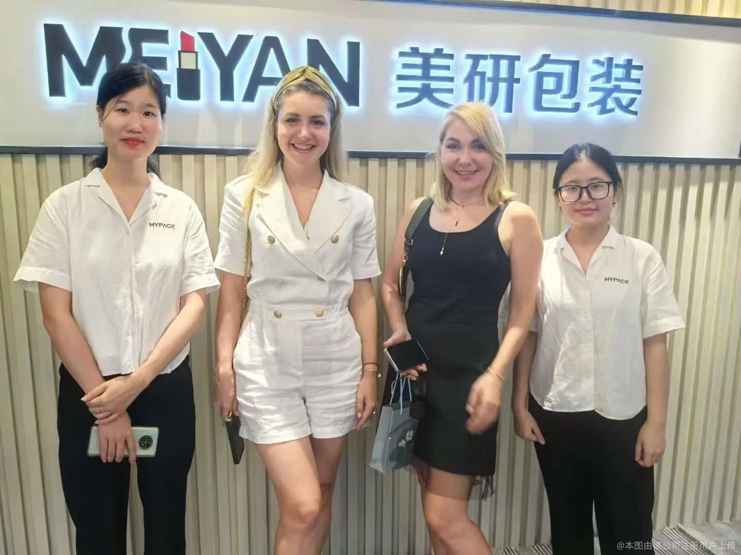 外贸业务员招聘:高薪+不用自主开发客户