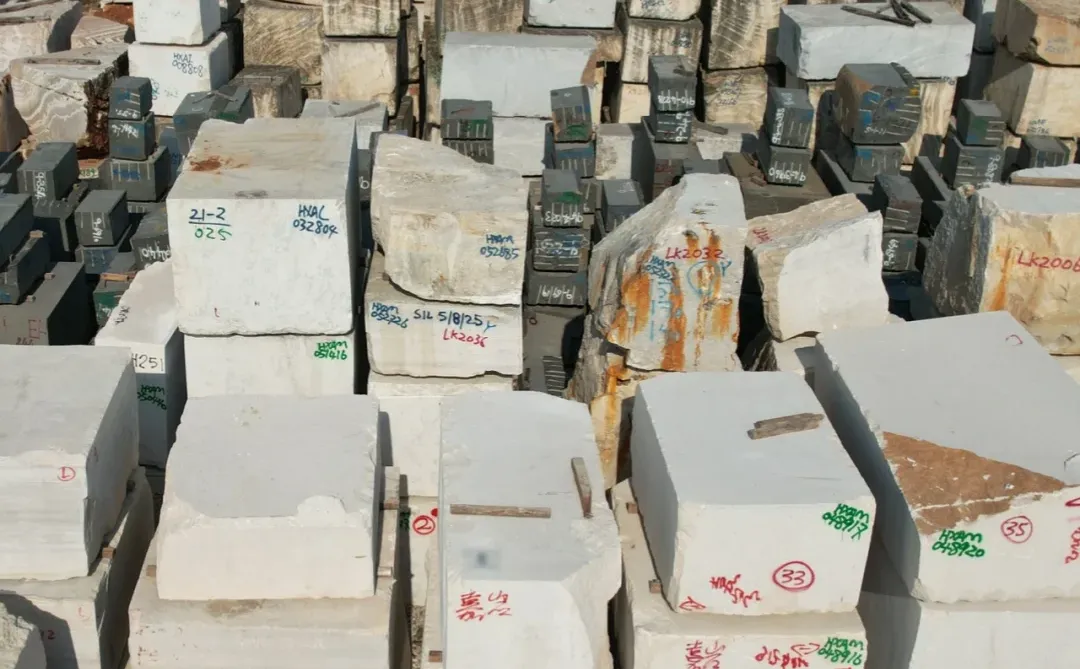 不论你在哪，买洞石请认准“水头源头大厂”