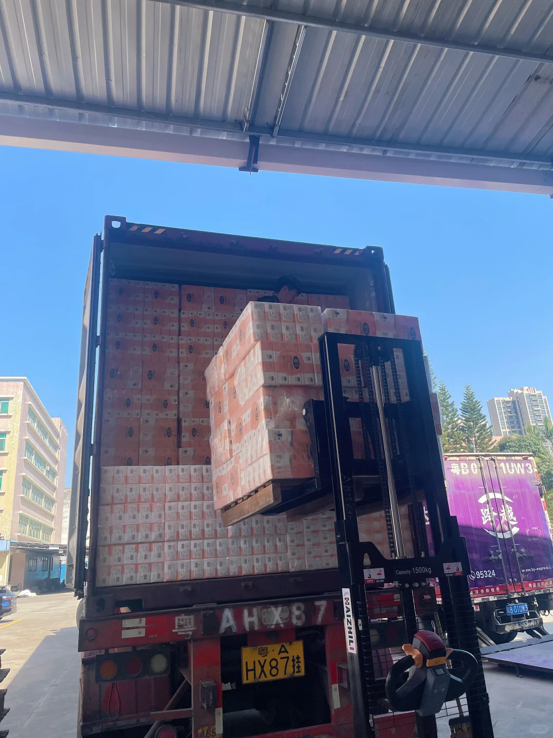 广东到全球? 整柜纸巾➕洗脸巾出海