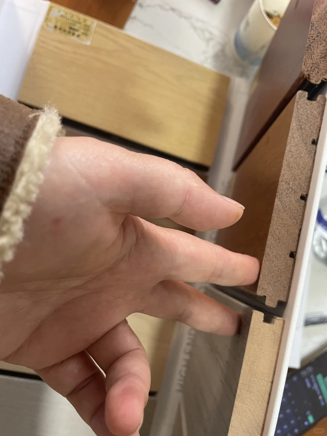 长沙木地板批发仓库、地板送货安装中