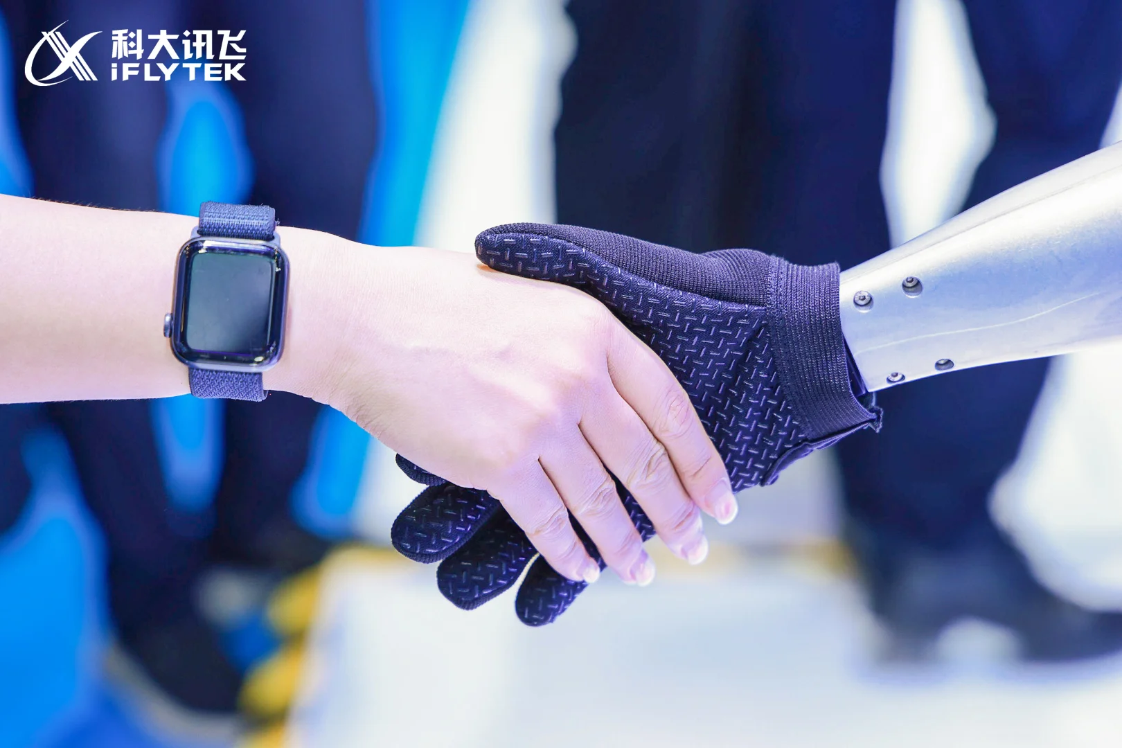 你们谁在东博会看到蓝色“菌子”了？