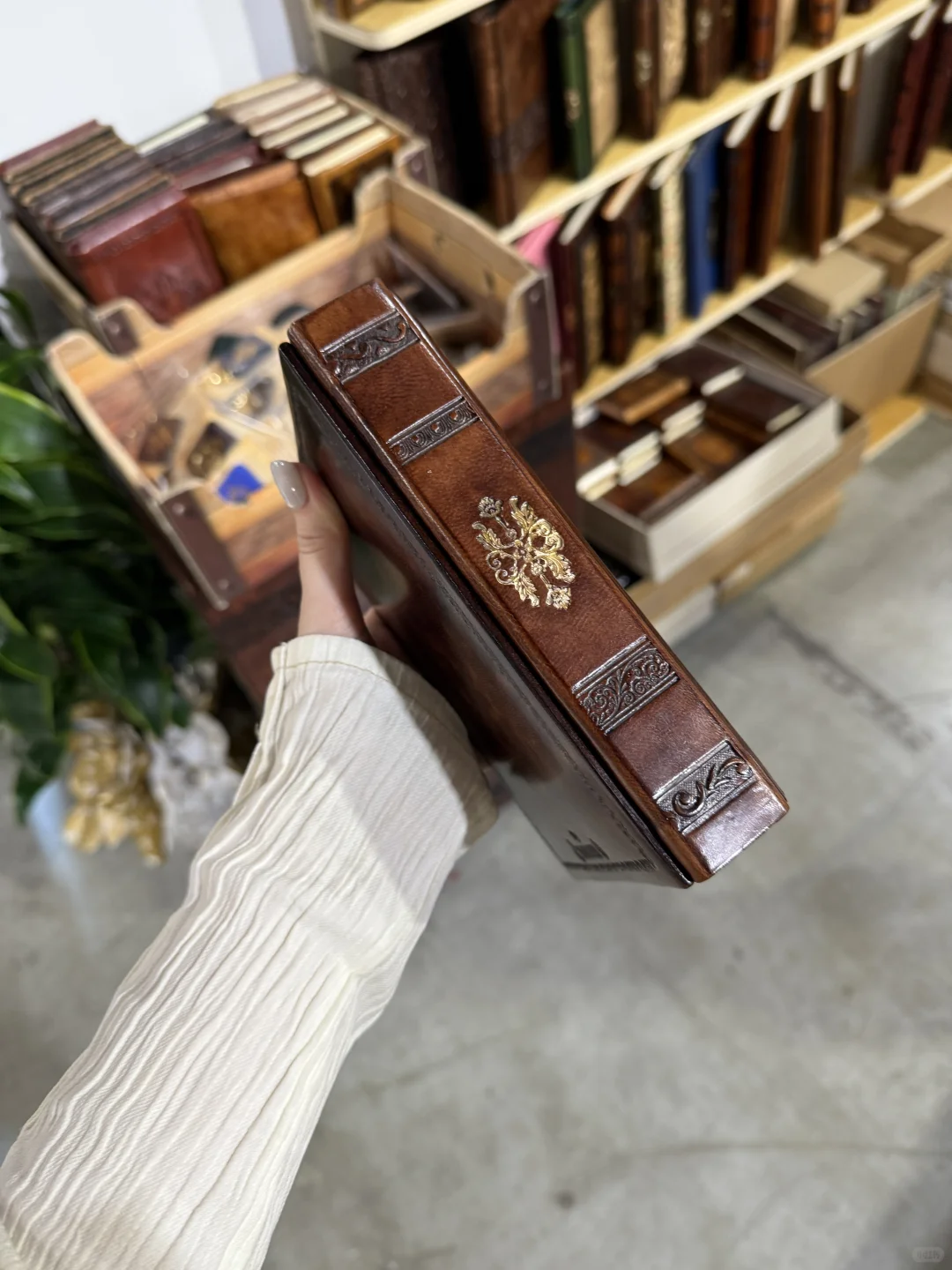 米兰展会买到的笔记本，颜值高到舍不得写！