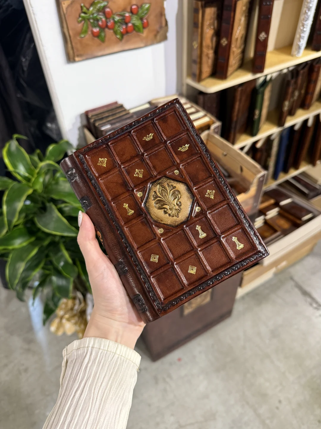 米兰展会买到的笔记本，颜值高到舍不得写！