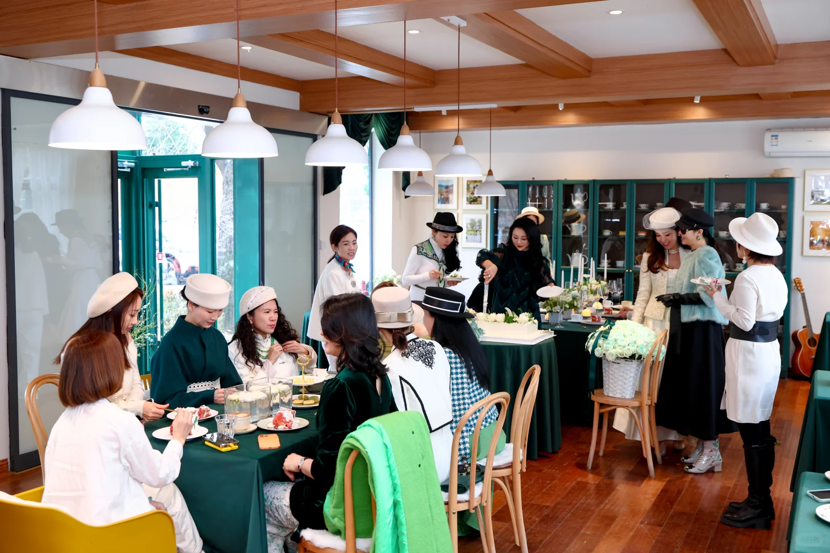 不管什么活动，这么拍准能刷爆朋友圈?