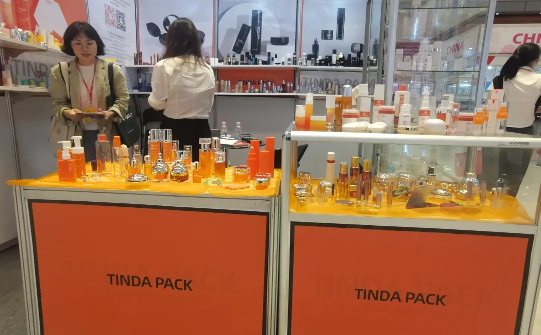 国外的标摊展位9平米就这样