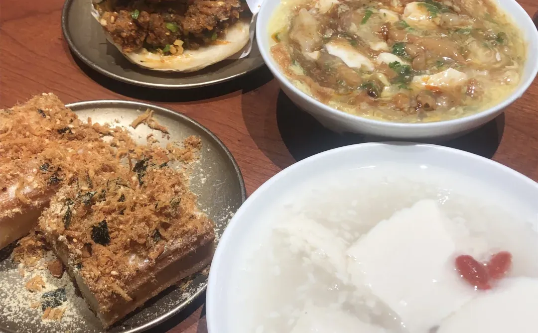 更偏爱女孩子的艺术展览外企