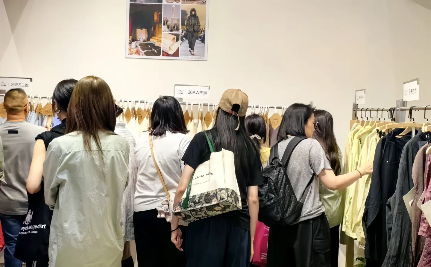 你们的热情，把我们展位都点燃了！?