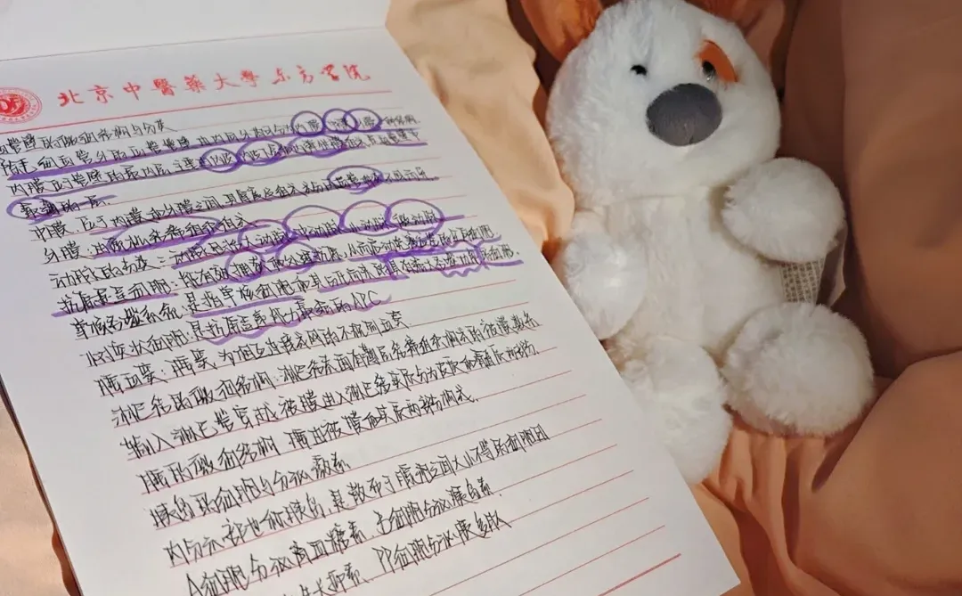 大学生课余搞外贸|帮家里省了参展费