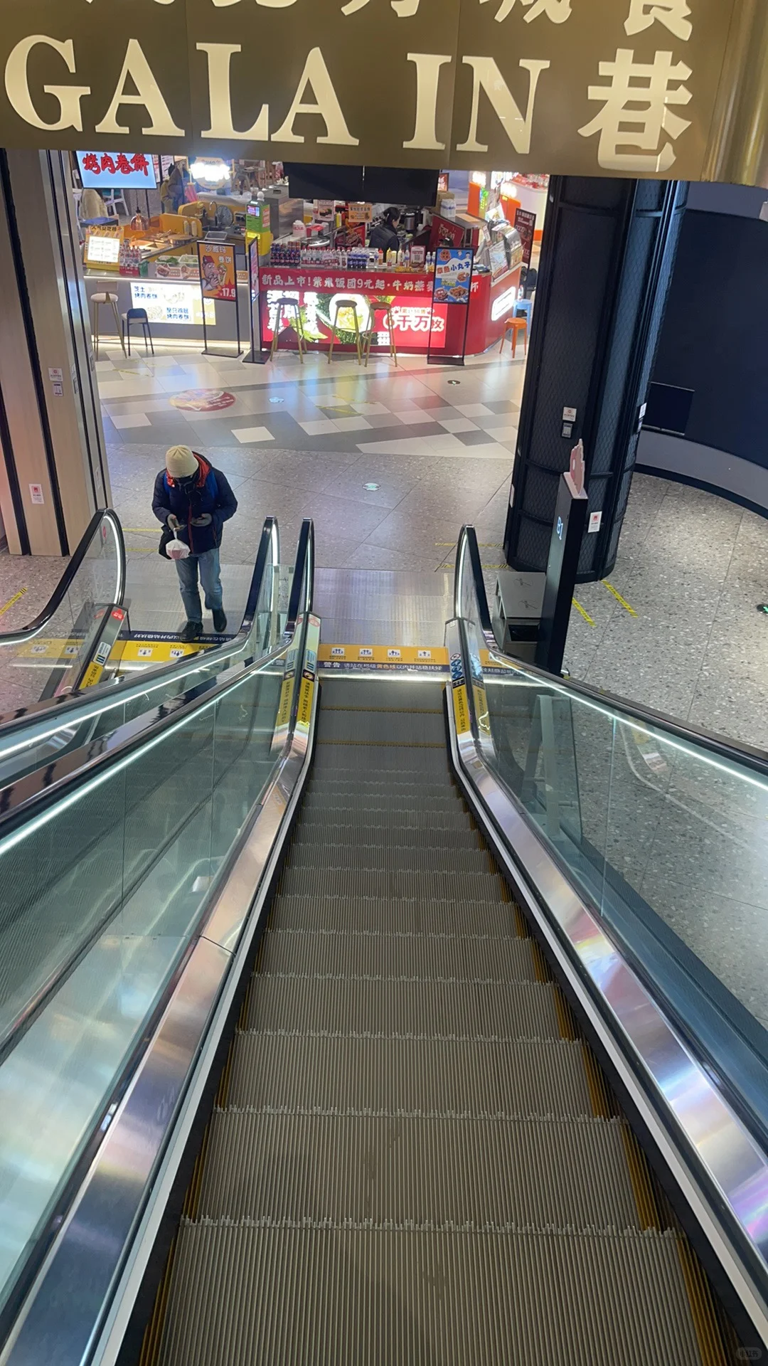 广交会三期采购商 俩人求带 一天