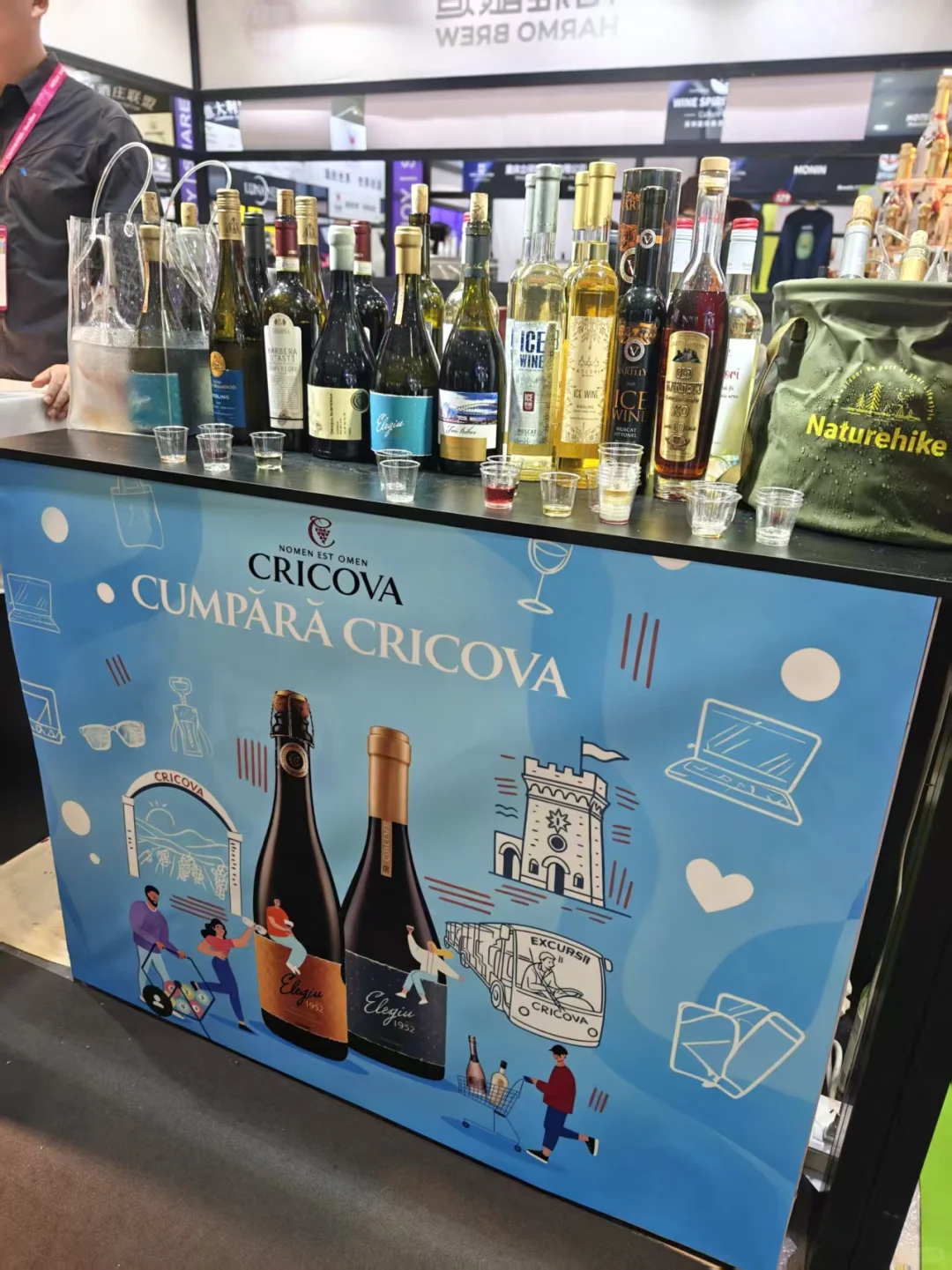 偷偷告诉你一个吃货的秘密基地-深圳酒店展