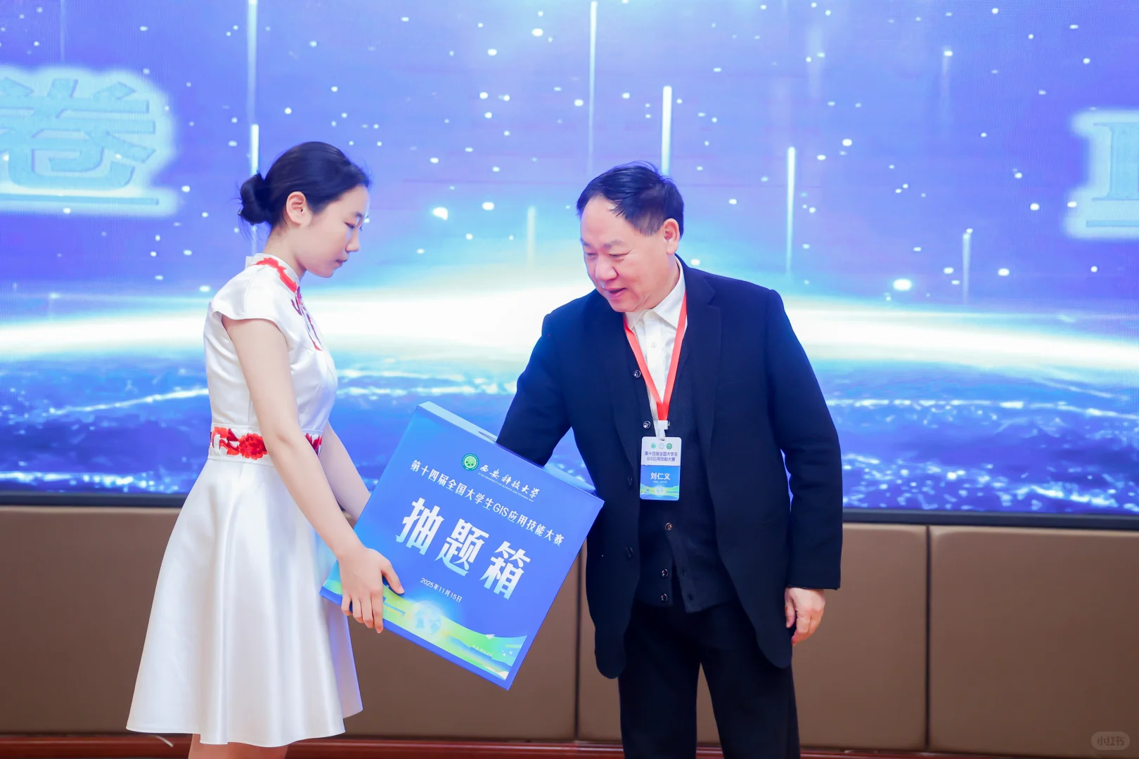 ?会议摄影的专业，是“零失误记录核心价值”！