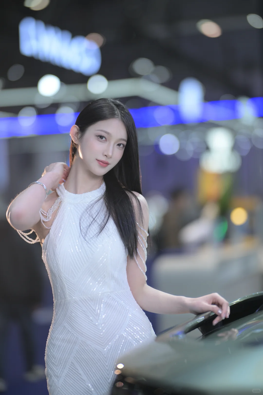 雾都变雨都，山城入画来。