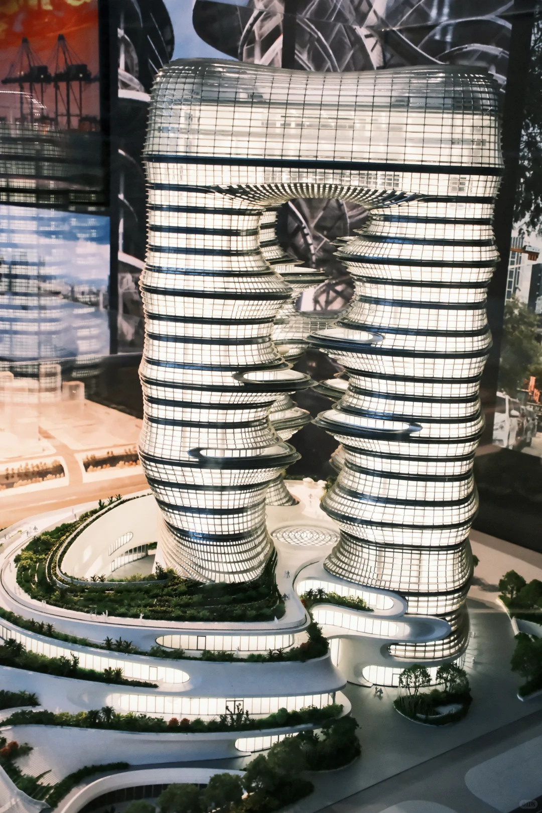 深圳新展?用未来感重新定义21世纪建筑美