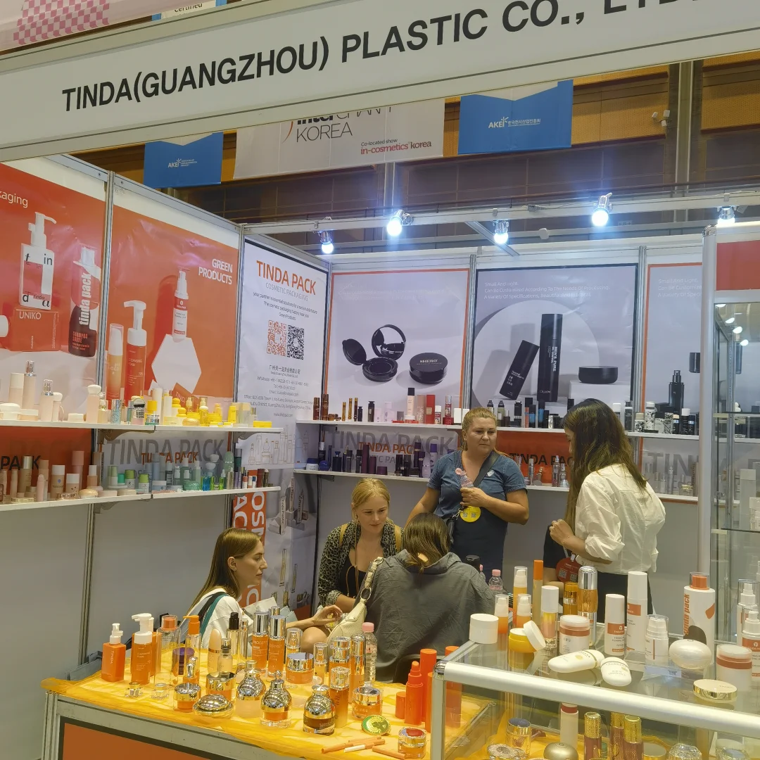 国外的标摊展位9平米就这样