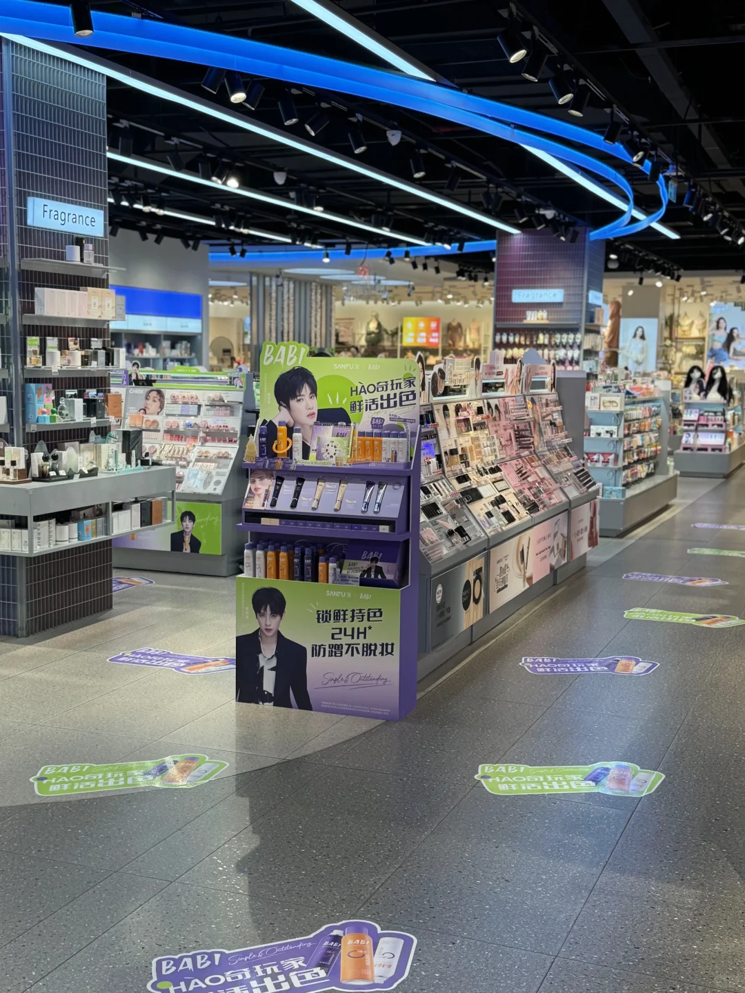 集合!点击开启线下包店活动回忆?